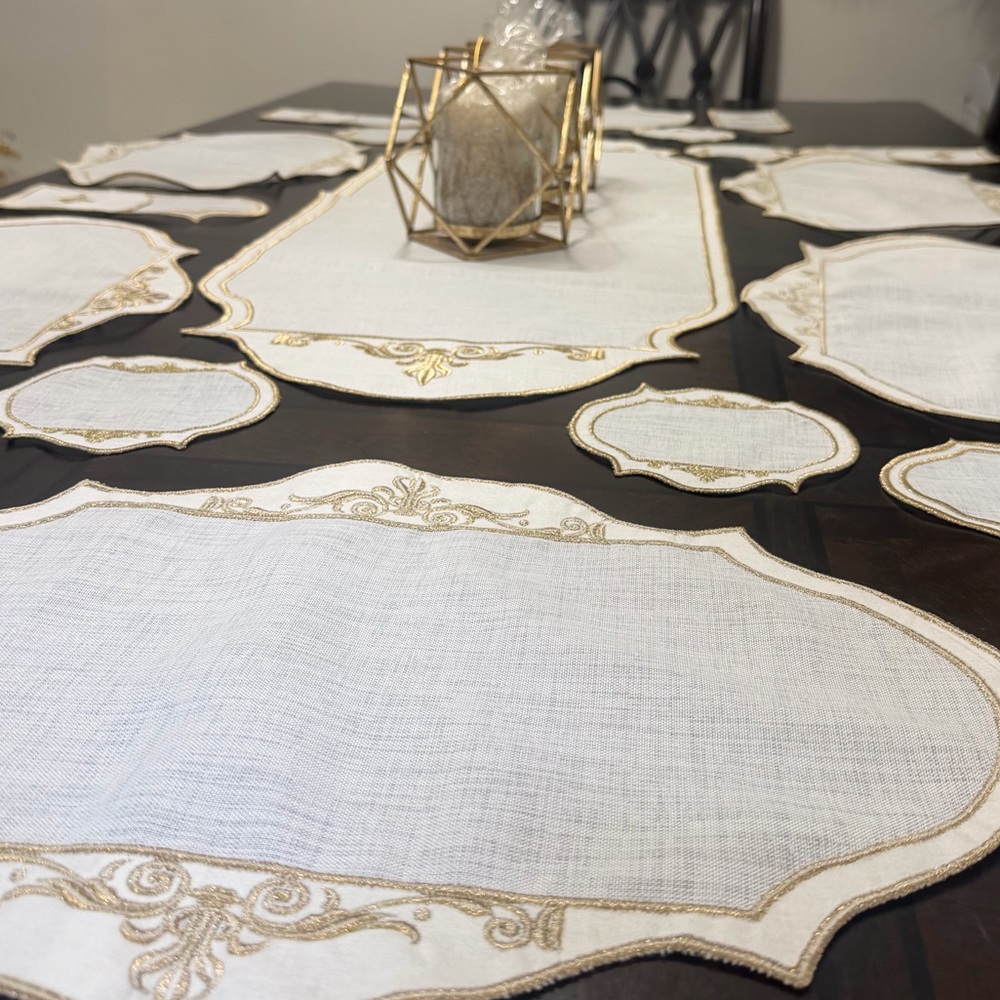 Handmade White and Gold Table Setting Set